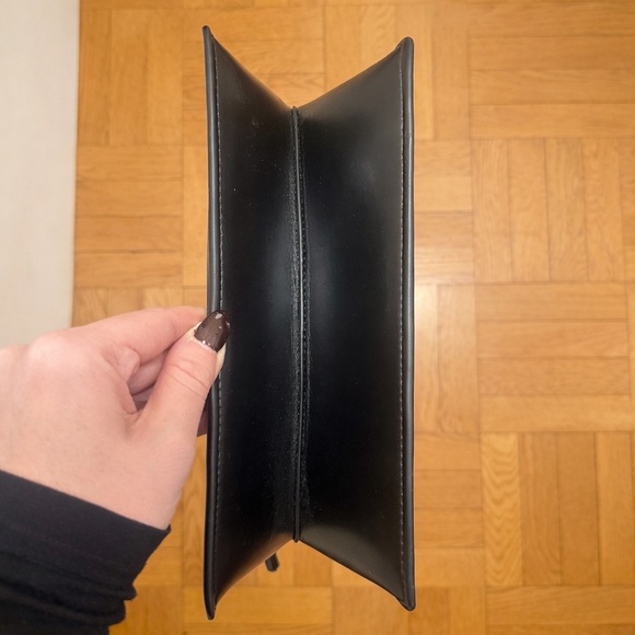 SINBONO 🖤 Black Vegan Leather Small Bag - Picture 4 of 12